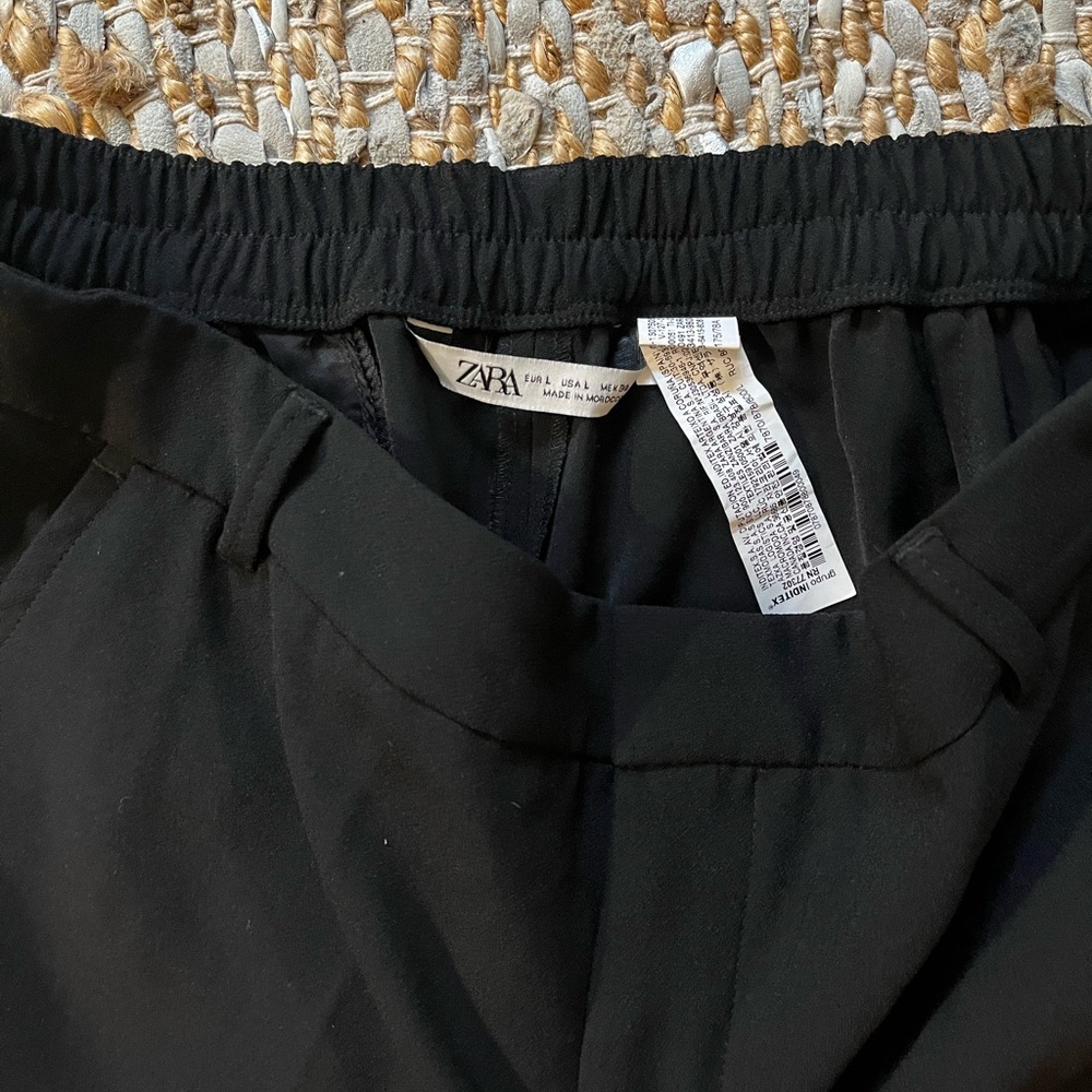 Flowy Zara shorts - Picture 2 of 2